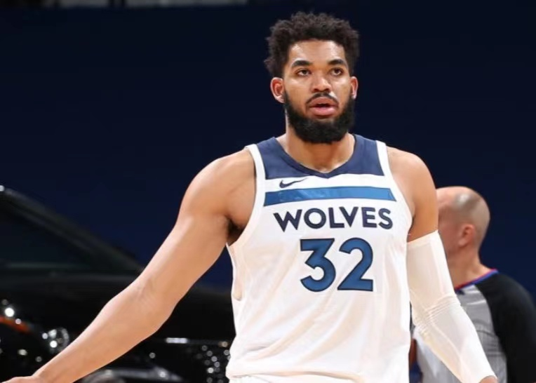 九游会平台关于穆古鲁扎连续十五场比赛得分超过爆冷，TL不断突破！上演精彩一战的信息