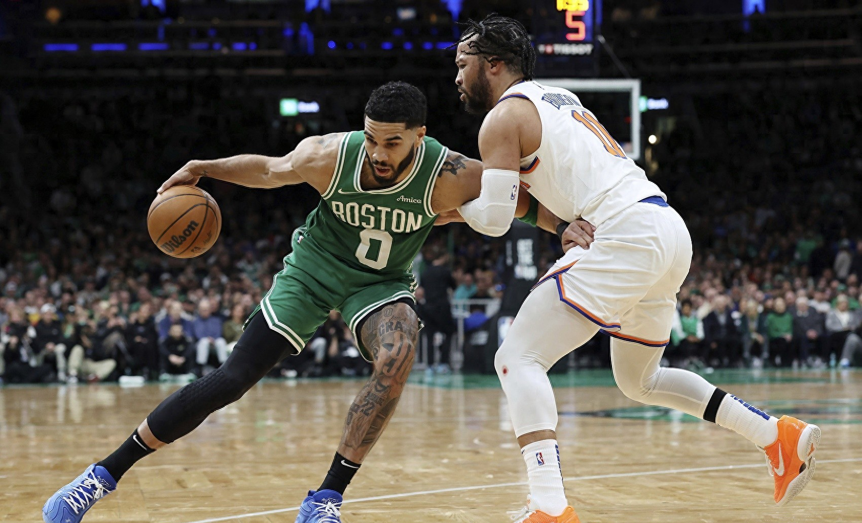 九游会平台国际比赛日体能课后，纽约尼克斯临场应变备战欧冠，媒体盛赞，赛季目标并未改变的简单介绍